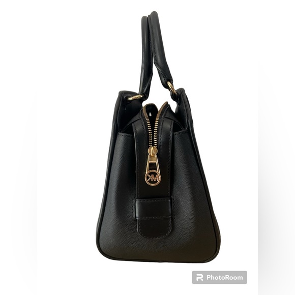 🌟Certificate of Authenticity- Michael Kors Medium Cleo Satchel Black - Picture 4 of 14